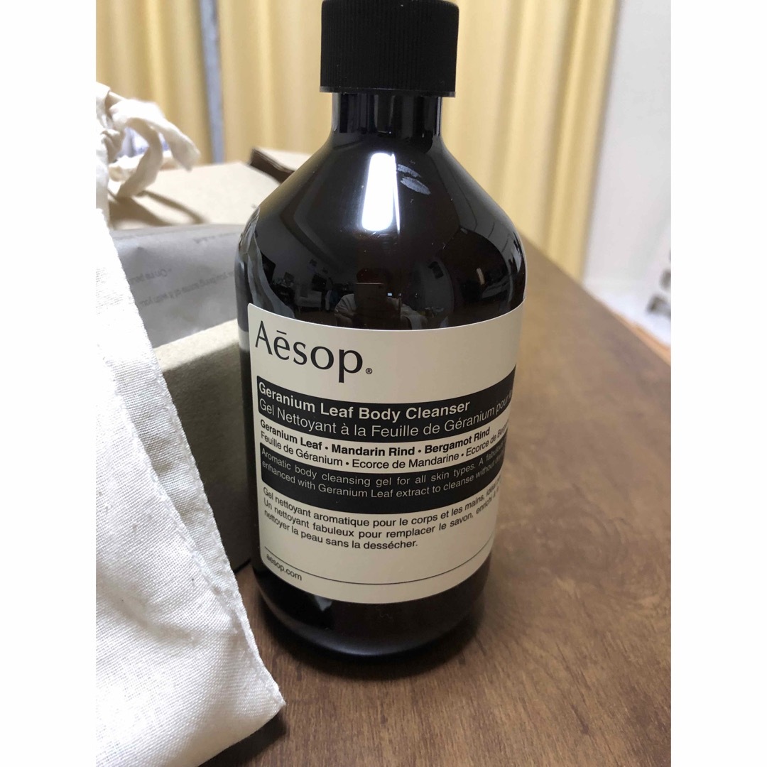 Aesop(イソップ)のイソップ ボディクレンザー ゼラニウム 500ml コスメ/美容のボディケア(ボディソープ/石鹸)の商品写真