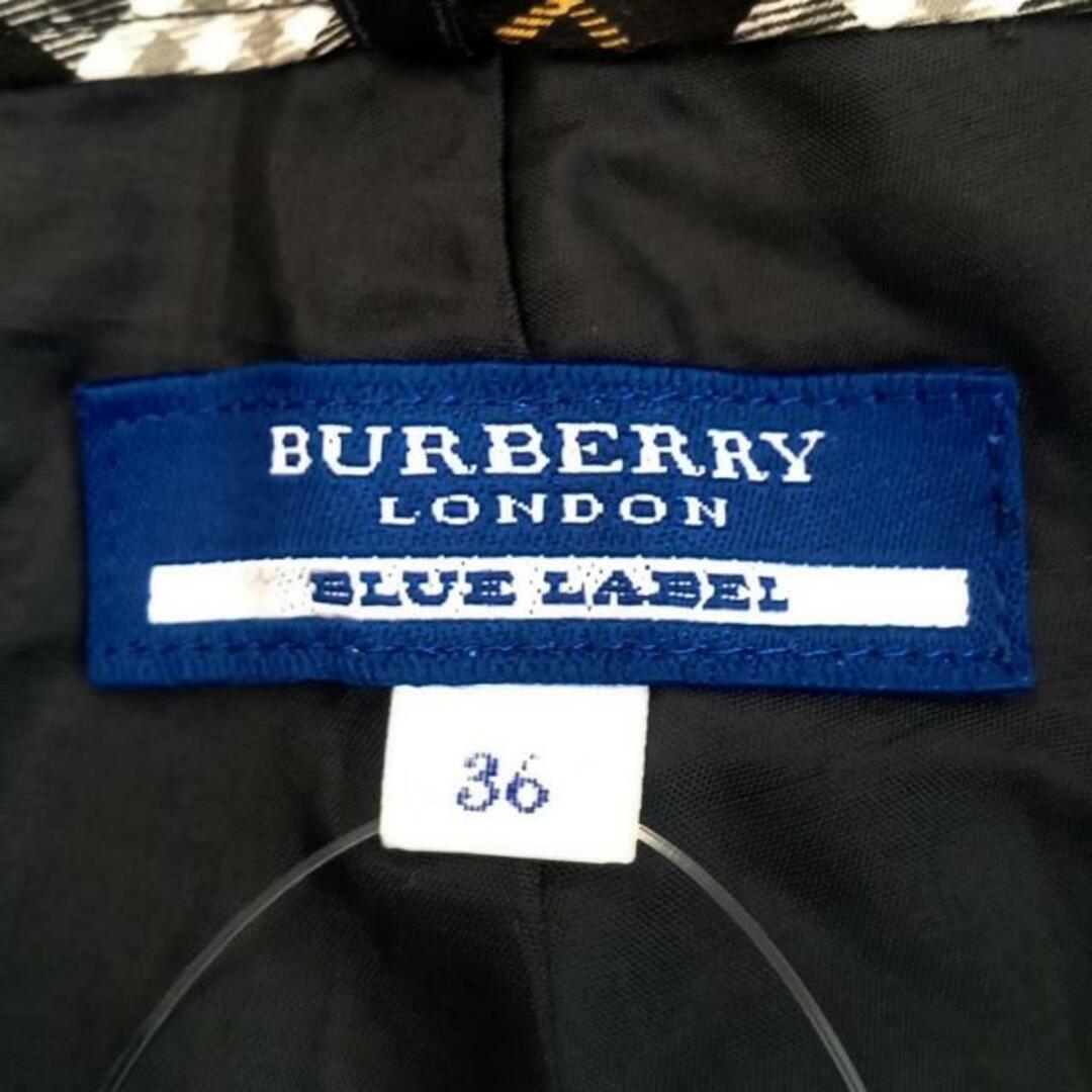 BURBERRY BLUE LABEL(バーバリーブルーレーベル)のBurberry Blue Label(バーバリーブルーレーベル) パンツ サイズ36 S レディース美品  - 黒 クロップド(半端丈) レディースのパンツ(その他)の商品写真