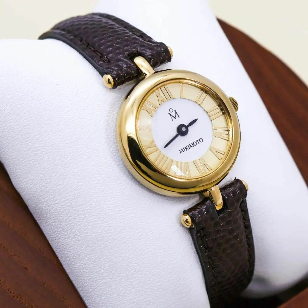 MIKIMOTO(ミキモト)の◆美品 稼働  MIKIMOTO 腕時計 アンティーク調 レザーブレスレット a レディースのファッション小物(腕時計)の商品写真