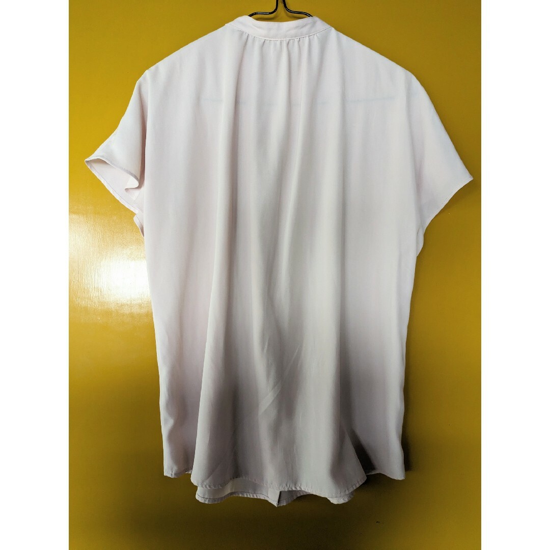 GU(ジーユー)のGU エアリーバンドカラーシャツ ブラウス Ｍ ピンク レディースのトップス(シャツ/ブラウス(半袖/袖なし))の商品写真