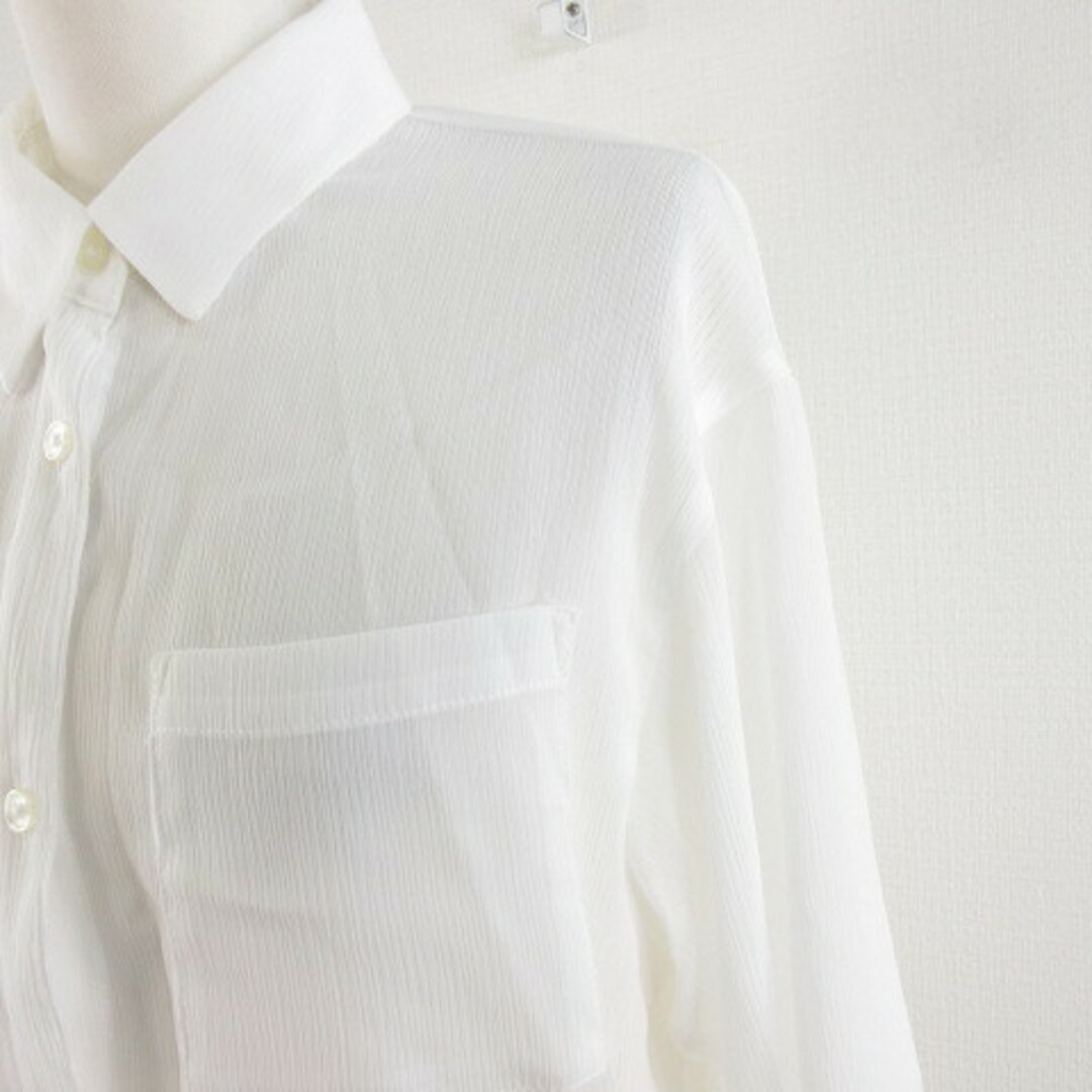 GU(ジーユー)のジーユー GU シアークロップドシャツ 長袖 オフホワイト 白 S レディースのトップス(シャツ/ブラウス(長袖/七分))の商品写真