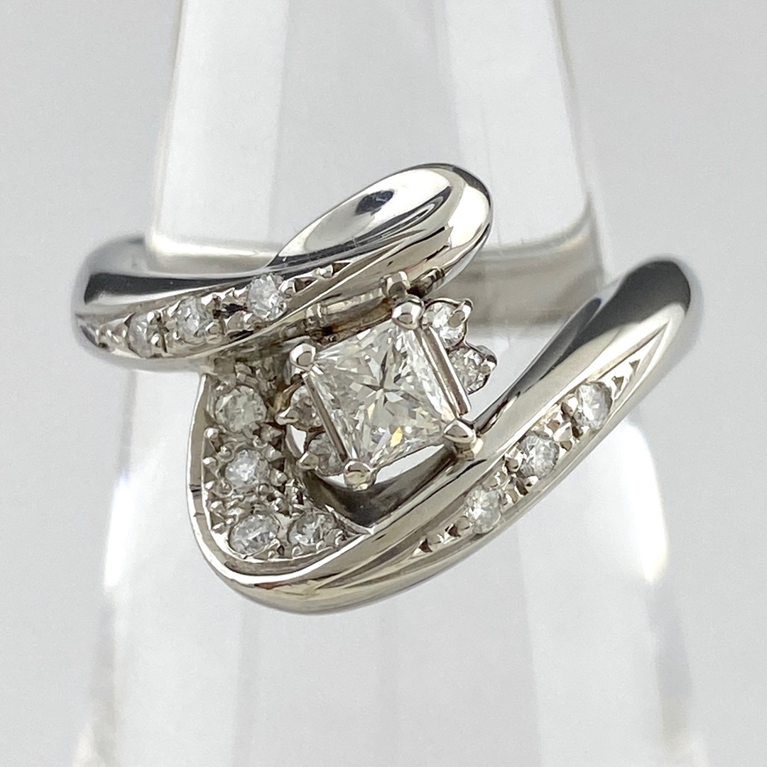 ダイヤモンド デザインリング 12号 Pt900 【中古】 レディースのアクセサリー(リング(指輪))の商品写真