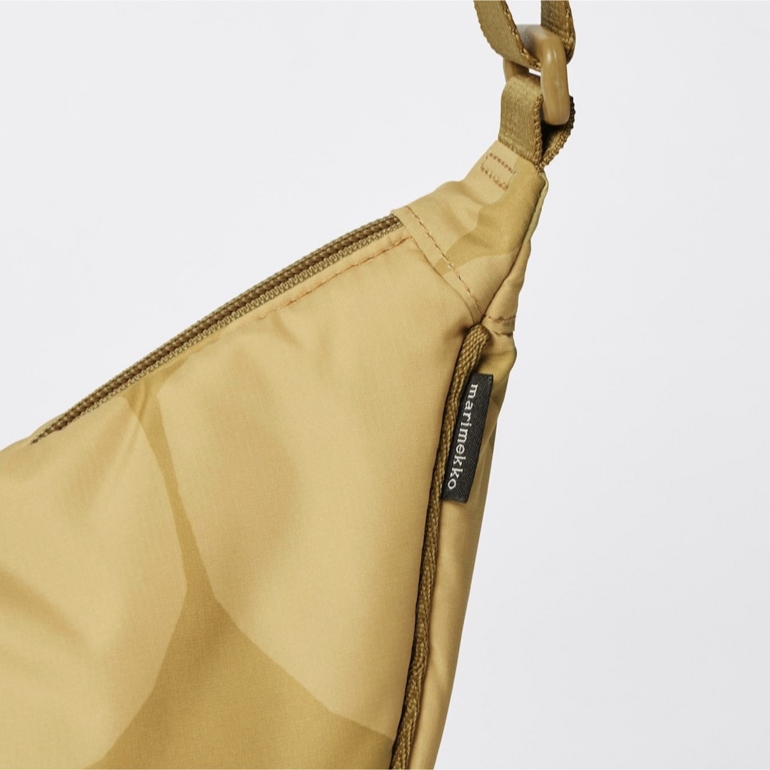 新品未使用 ユニクロ マリメッコ コラボ ラウンドミニショルダーバッグ ベージュ レディースのバッグ(ショルダーバッグ)の商品写真