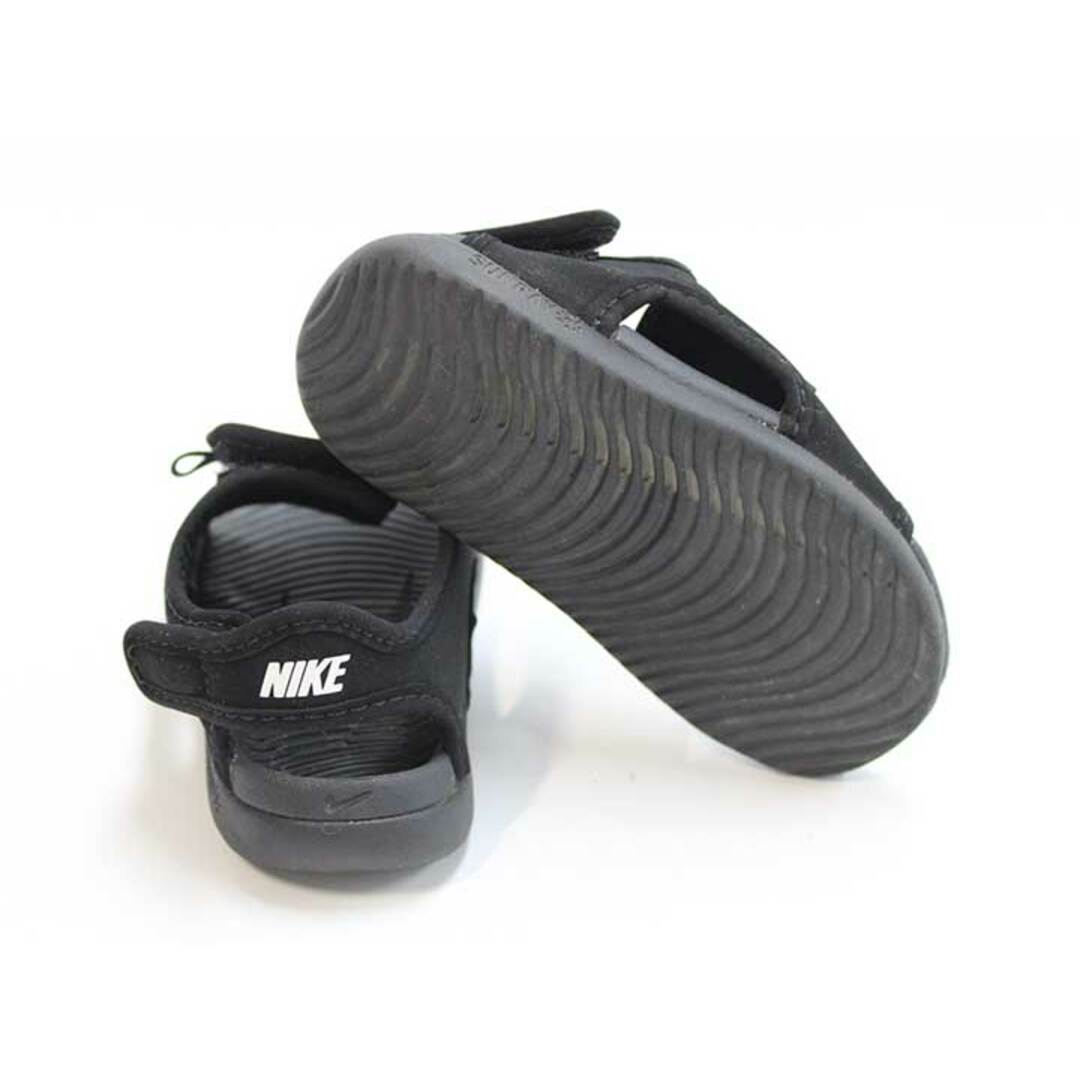 NIKE(ナイキ)の【夏物 新入荷!】 ▼ナイキ/NIKE▼13cm サンダル/シューズ/靴 黒×白 アウトドア キャンプ 川遊び 水遊び プール 海水浴 【中古】 子供 キッズ kids ベビー baby 男の子 夏 shoes seasonal 324042 キッズ/ベビー/マタニティのベビー靴/シューズ(~14cm)(サンダル)の商品写真