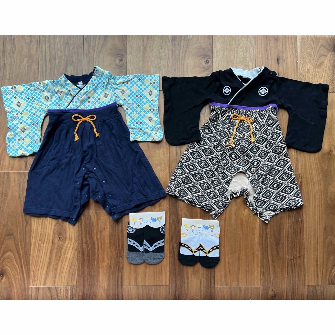 着物風ロンパース 足袋風靴下セット 双子用 80サイズ キッズ/ベビー/マタニティのキッズ服男の子用(90cm~)(和服/着物)の商品写真