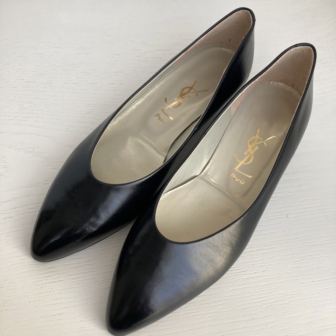 Yves Saint Laurent(イヴサンローラン)のYSLイブサンローラン  プレーンパンプス 黒 36.5 レディースの靴/シューズ(ハイヒール/パンプス)の商品写真