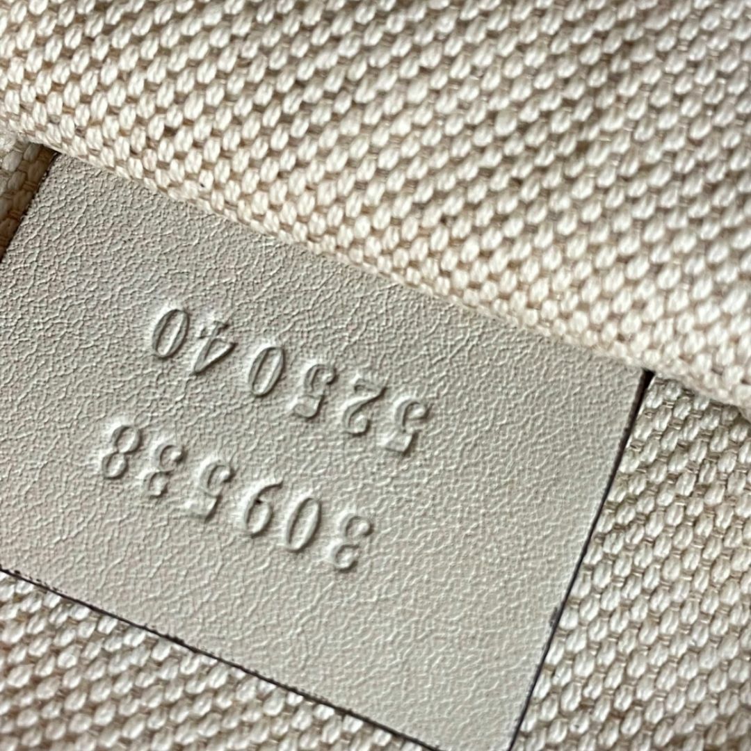 Gucci(グッチ)のほぼ未使用■GUCCI■ マイクログッチ シマ バンブータッセル ディスコバッグ レディースのバッグ(ショルダーバッグ)の商品写真