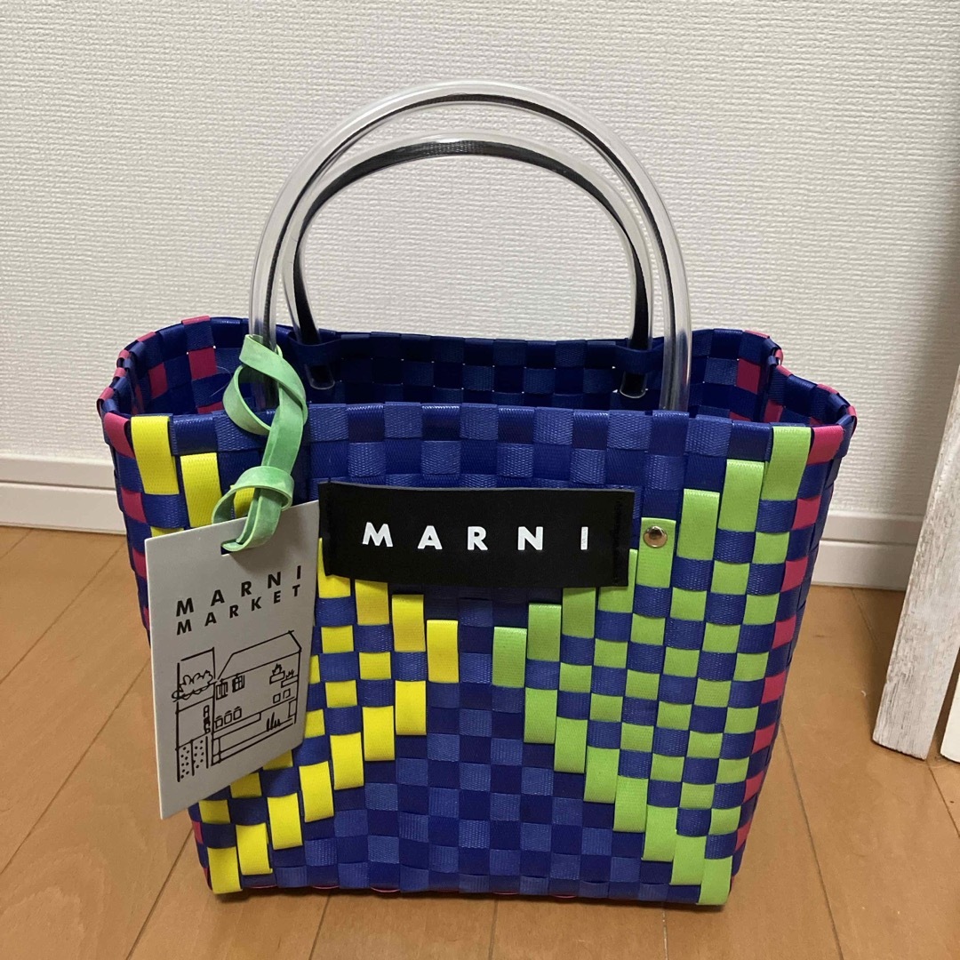 Marni(マルニ)のMARNI💙マーケットマルニカゴバッグストロー レディースのバッグ(かごバッグ/ストローバッグ)の商品写真