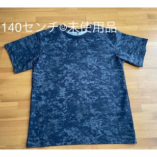 ユニクロ(UNIQLO)の【美品】UNIQLO キッズ　Tシャツ　140センチ(Tシャツ/カットソー)