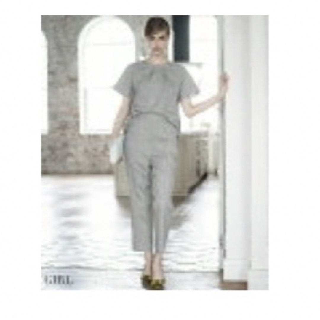 セットアップ　グレー　Mサイズ　半袖 レディースのフォーマル/ドレス(スーツ)の商品写真