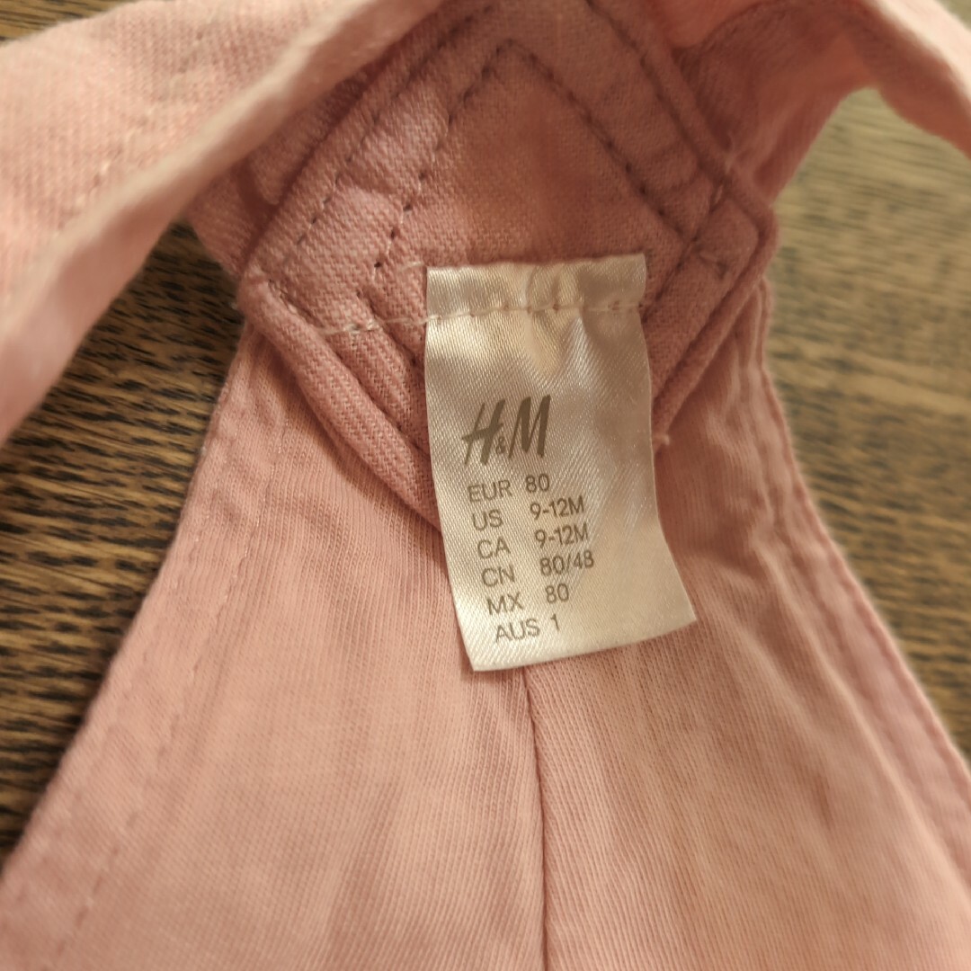 H&M(エイチアンドエム)の女の子服　80  1歳　H＆M　ピンク　オーバーオール　サロペット キッズ/ベビー/マタニティのベビー服(~85cm)(ロンパース)の商品写真