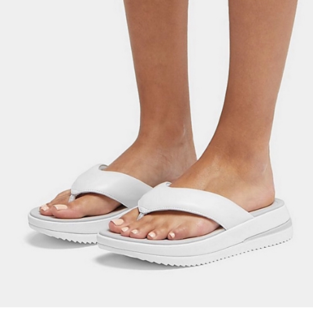 fitflop(フィットフロップ)の新品 フィットフロップ トングサンダル サーフィン ホワイト US5 レディースの靴/シューズ(サンダル)の商品写真