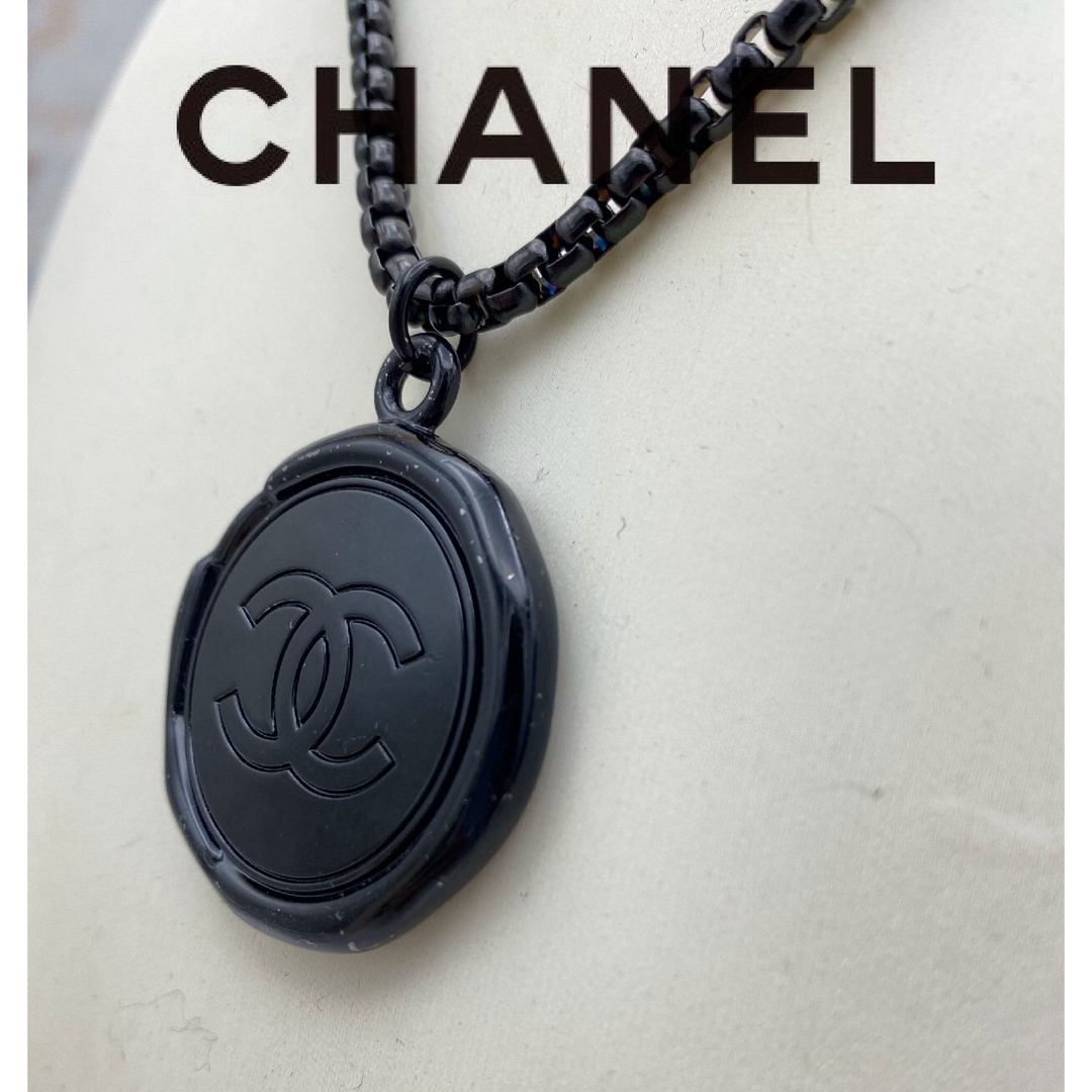 CHANEL(シャネル)のCHANELシャネル　ノベルティ　キーホルダー　バッグチャーム　ネックレストップ レディースのアクセサリー(チャーム)の商品写真