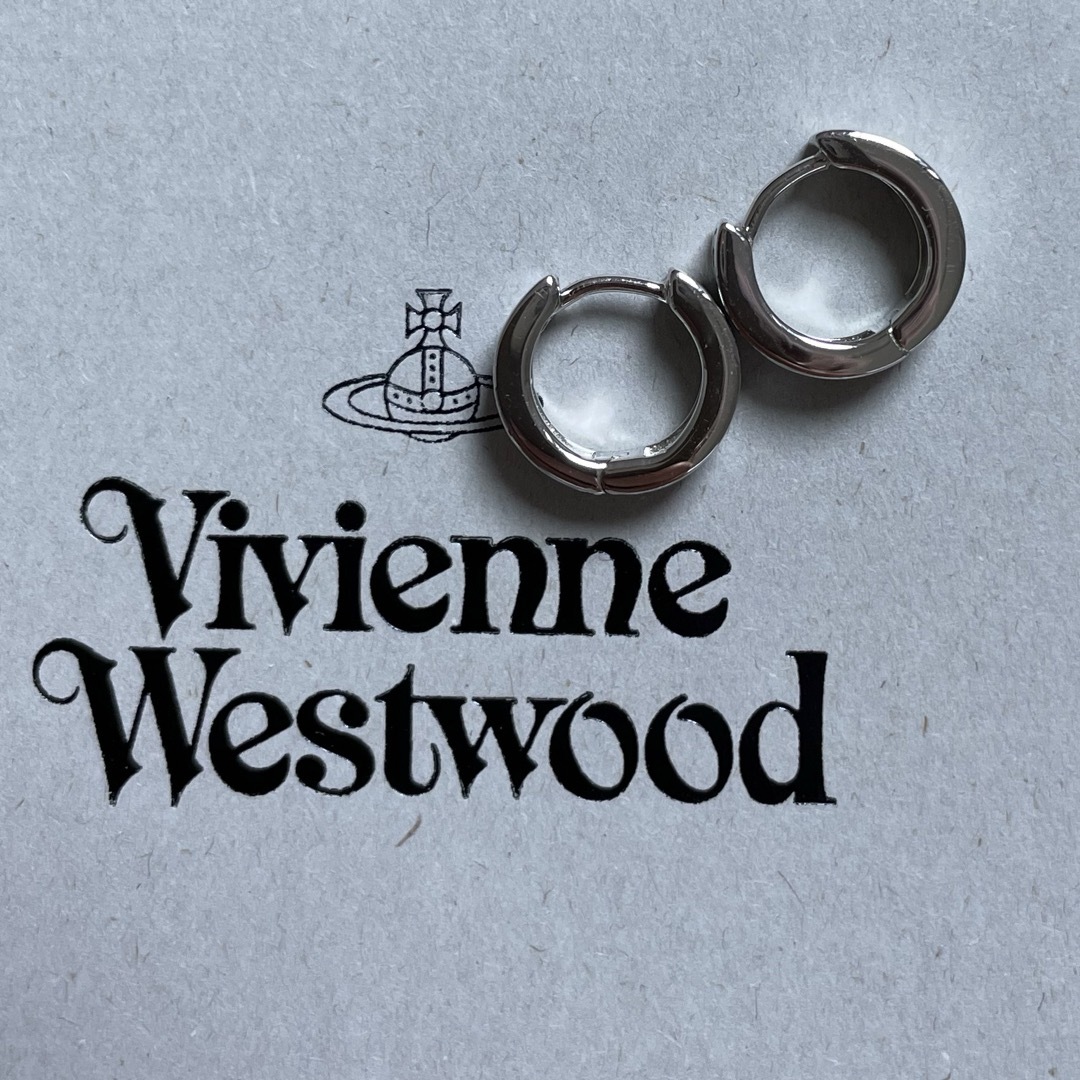 Vivienne Westwood(ヴィヴィアンウエストウッド)のヴィヴィアンウエストウッド　SAMMIE ピアス レディースのアクセサリー(ピアス)の商品写真