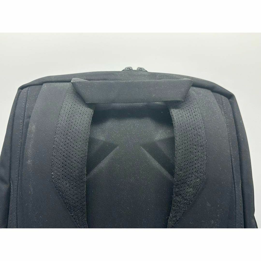 THE NORTH FACE(ザノースフェイス)の美品　USED ノースフェイス  シャトルデイパックスリム18L NM81603 メンズのバッグ(バッグパック/リュック)の商品写真