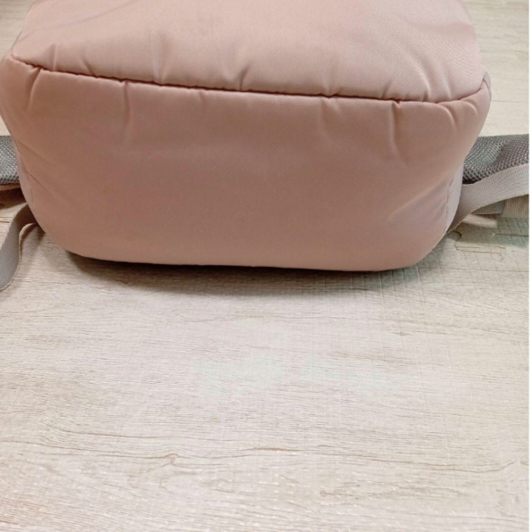Incase(インケース)のincase リュック　ピンク レディースのバッグ(リュック/バックパック)の商品写真