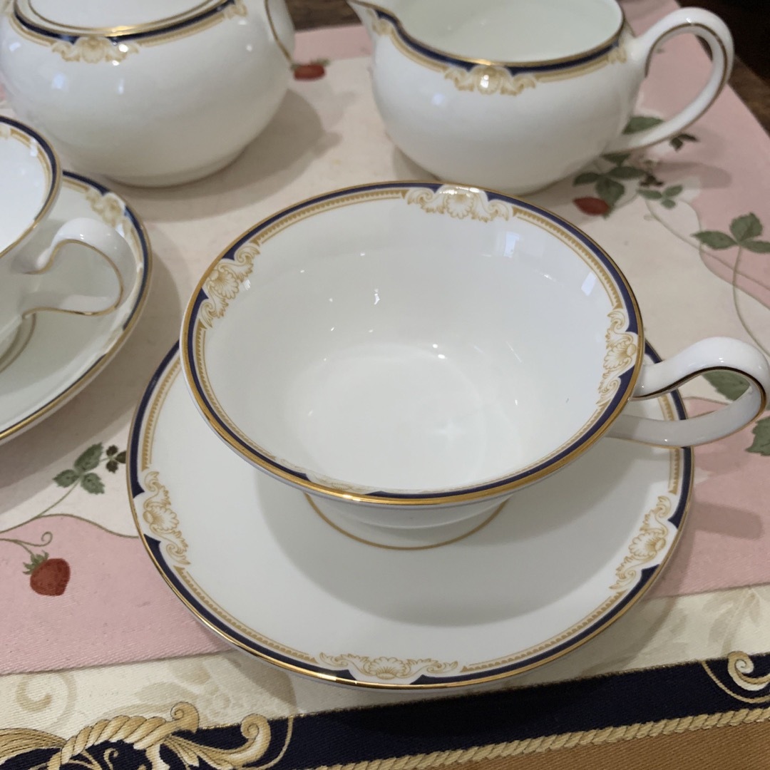 WEDGWOOD(ウェッジウッド)のウェッジウッド  キャベンディッシュ　ティーカップ　クリーマー　シュガーポット インテリア/住まい/日用品のキッチン/食器(食器)の商品写真