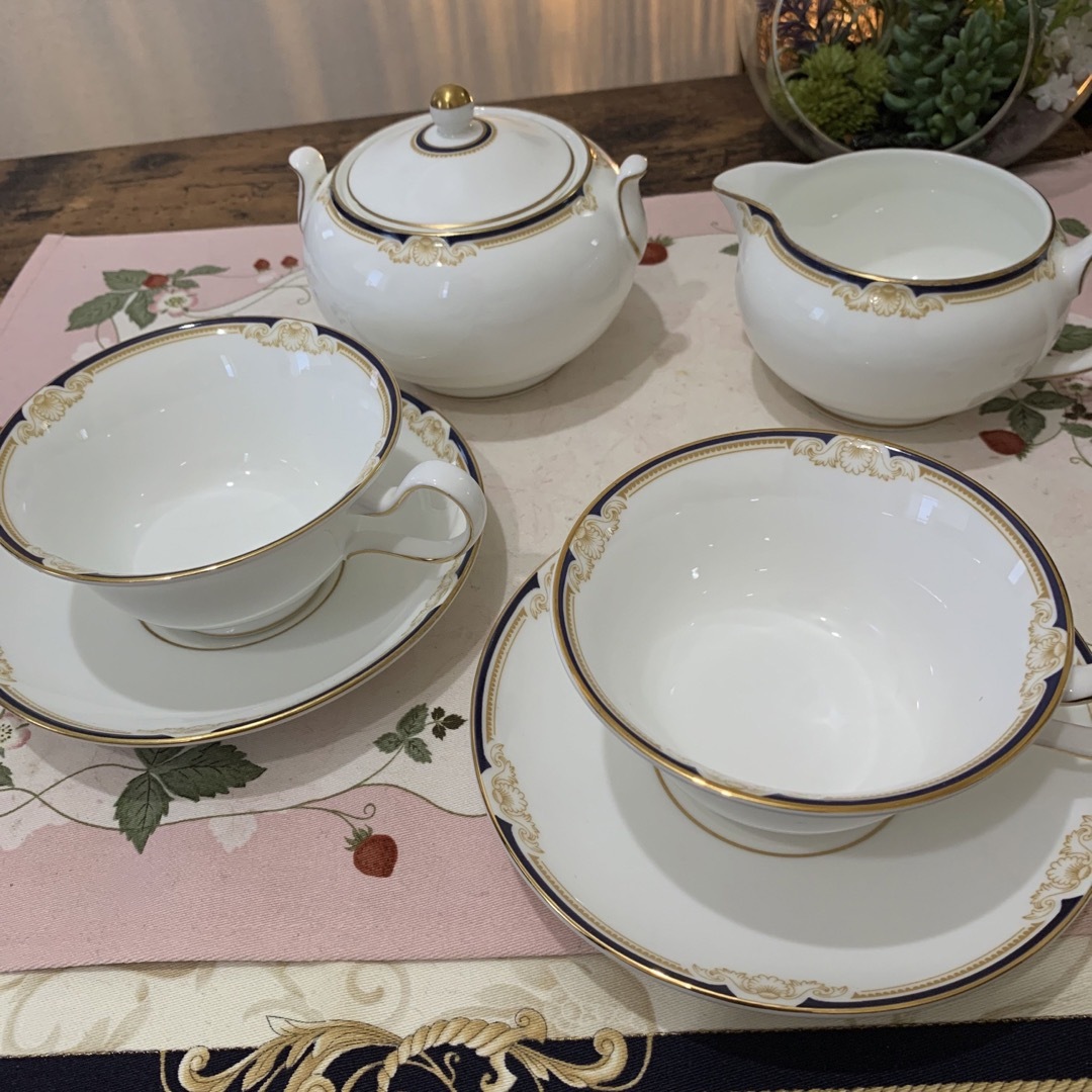 WEDGWOOD(ウェッジウッド)のウェッジウッド  キャベンディッシュ　ティーカップ　クリーマー　シュガーポット インテリア/住まい/日用品のキッチン/食器(食器)の商品写真