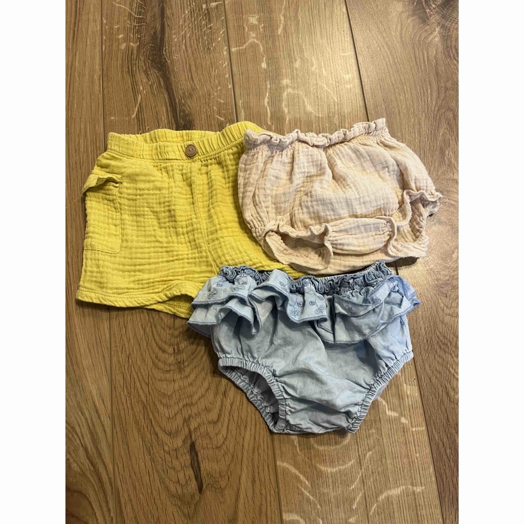 ZARA KIDS(ザラキッズ)のZARA ベビー パンツ ブルマ 3点セット 68cm キッズ/ベビー/マタニティのキッズ服女の子用(90cm~)(パンツ/スパッツ)の商品写真