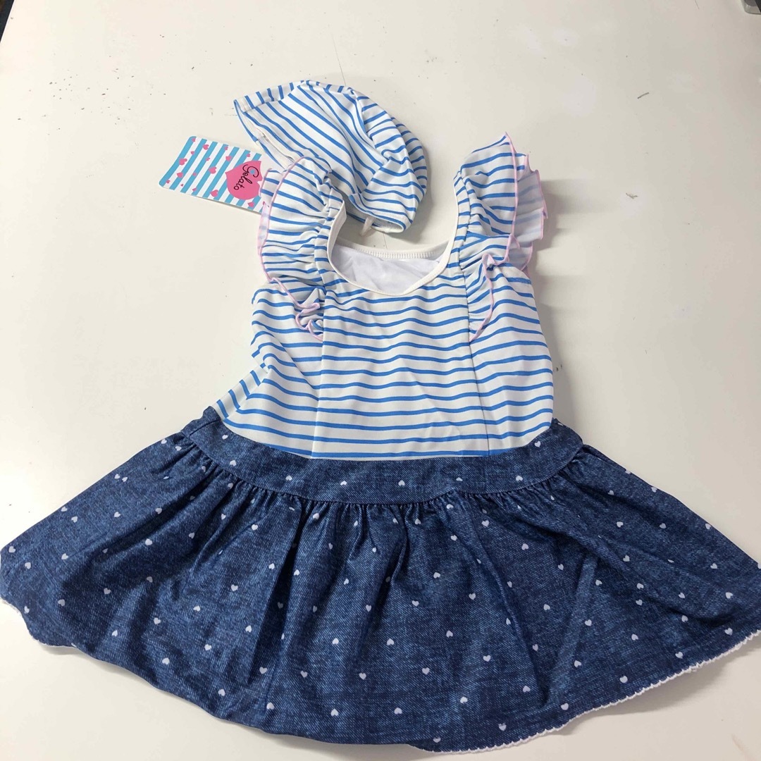 水着（スイムキャップ付） キッズ/ベビー/マタニティのキッズ服女の子用(90cm~)(水着)の商品写真