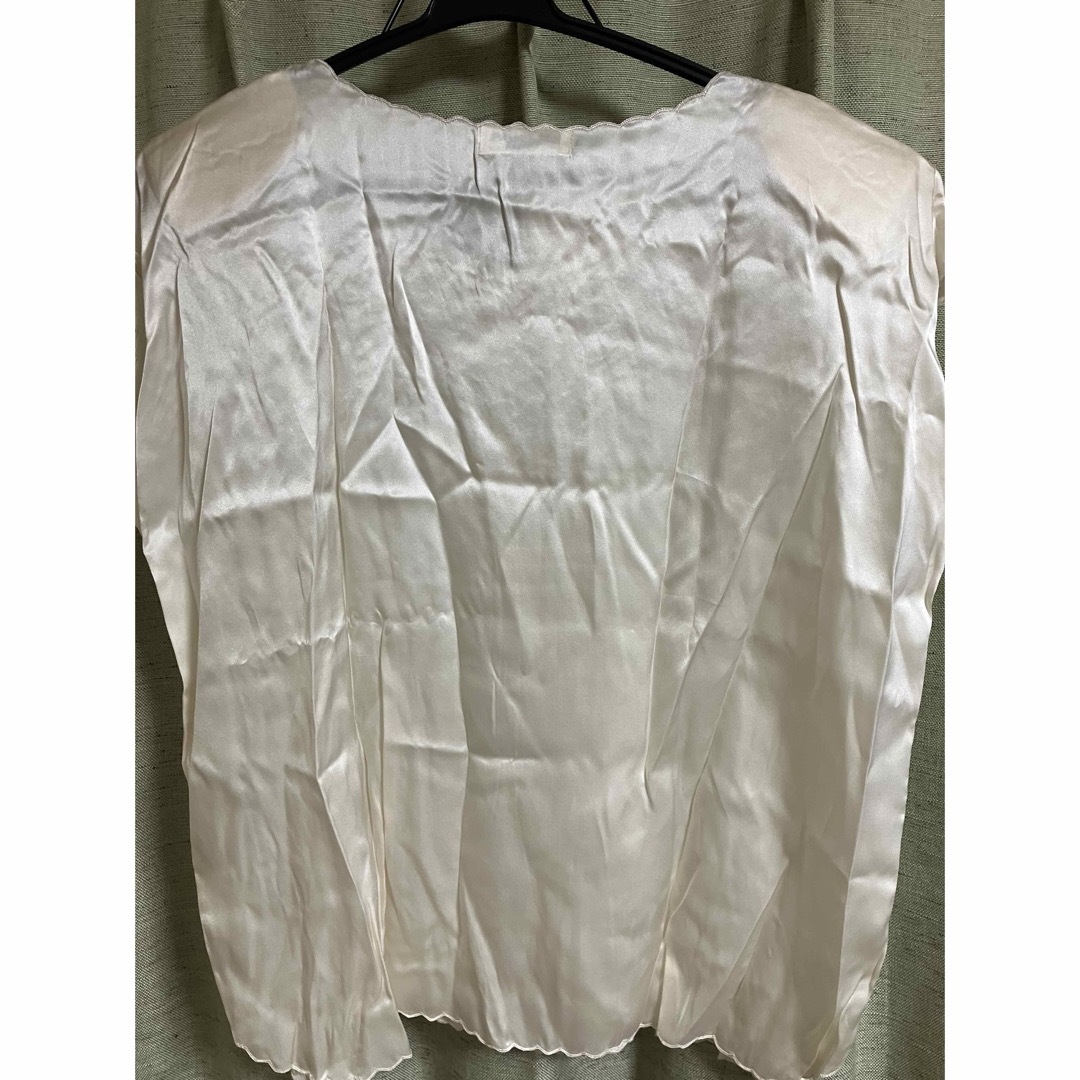 新品シルク100%インナーブラウス レディースのトップス(シャツ/ブラウス(半袖/袖なし))の商品写真