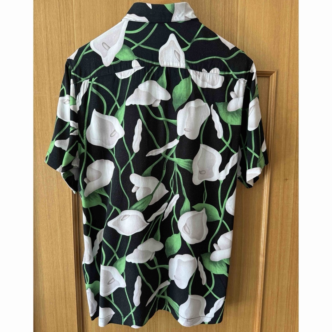 Supreme(シュプリーム)のSupreme Lily Rayon Shirt Black Small メンズのトップス(シャツ)の商品写真