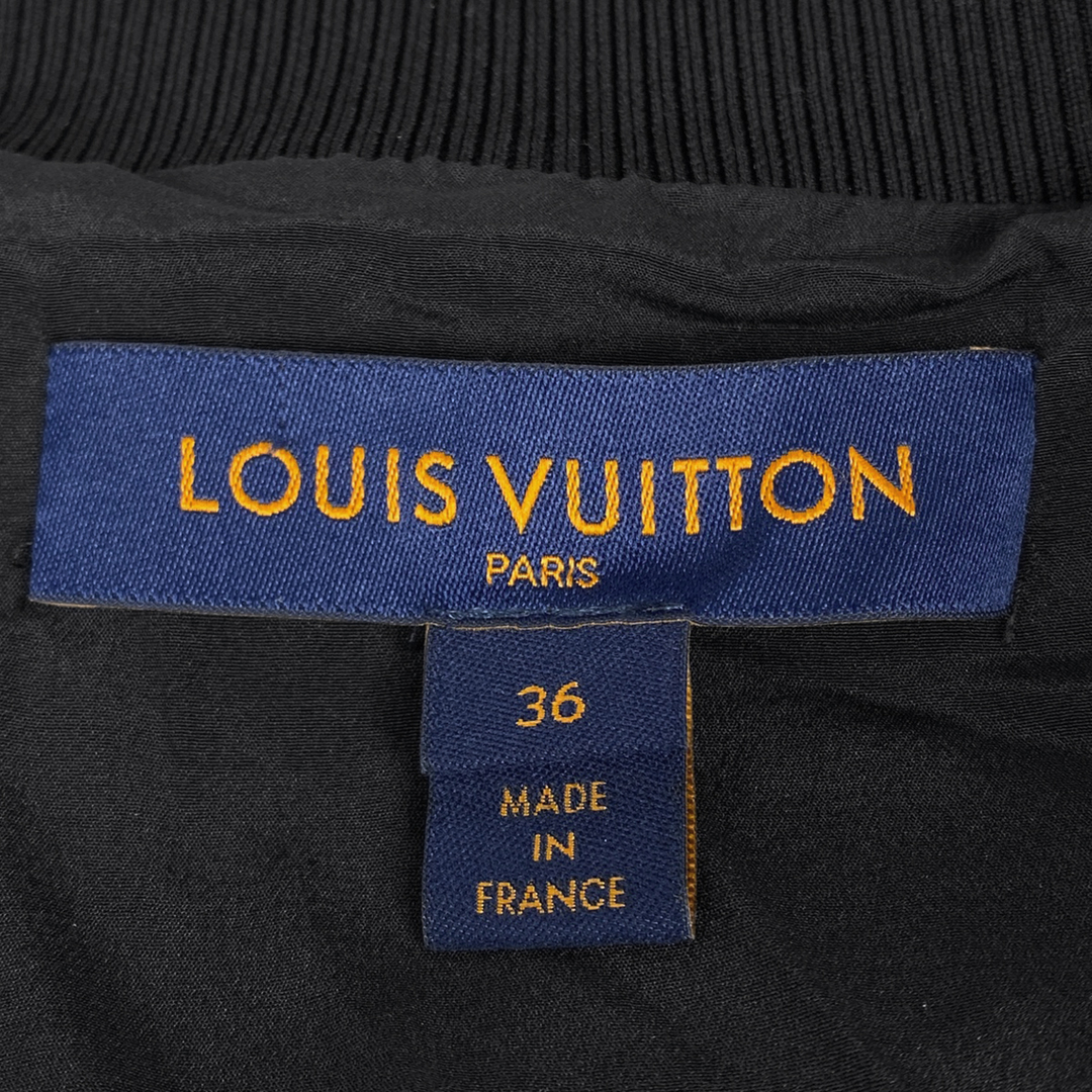 LOUIS VUITTON(ルイヴィトン)のルイ・ヴィトン モノグラム ブルゾン レディース 36 【中古】 レディースのジャケット/アウター(ブルゾン)の商品写真