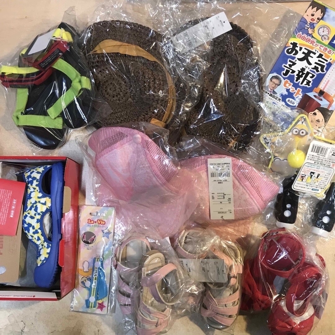 4/27.28.30 あいほし様 キッズ/ベビー/マタニティのキッズ靴/シューズ(15cm~)(サンダル)の商品写真