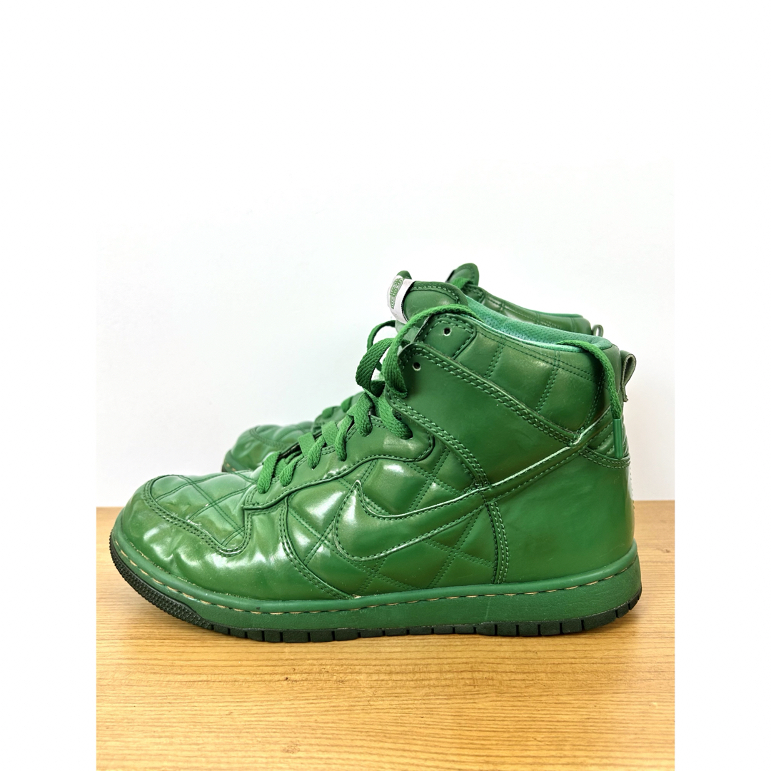 NIKE(ナイキ)のNIKE DUNK HIGH SUPREME 北京五輪モデル 25.5cm メンズの靴/シューズ(スニーカー)の商品写真