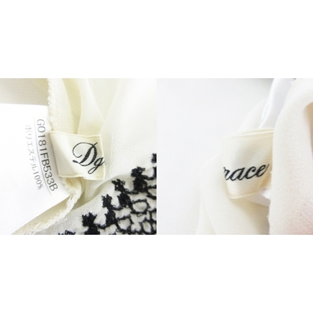 DGRACE(ディグレース)のディグレース カットソー 七分袖 スリットネック タッセル 刺繍 アイボリー レディースのトップス(その他)の商品写真
