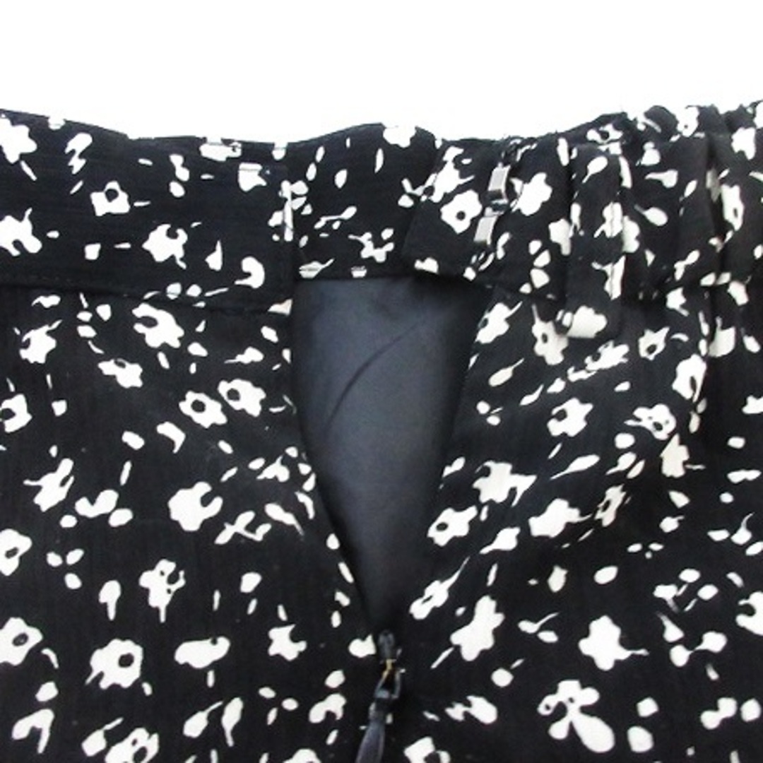 Swingle(スウィングル)のスウィングル スカート ロング フレア 切替 薄手 総柄 S 黒 ボトムス レディースのスカート(ロングスカート)の商品写真