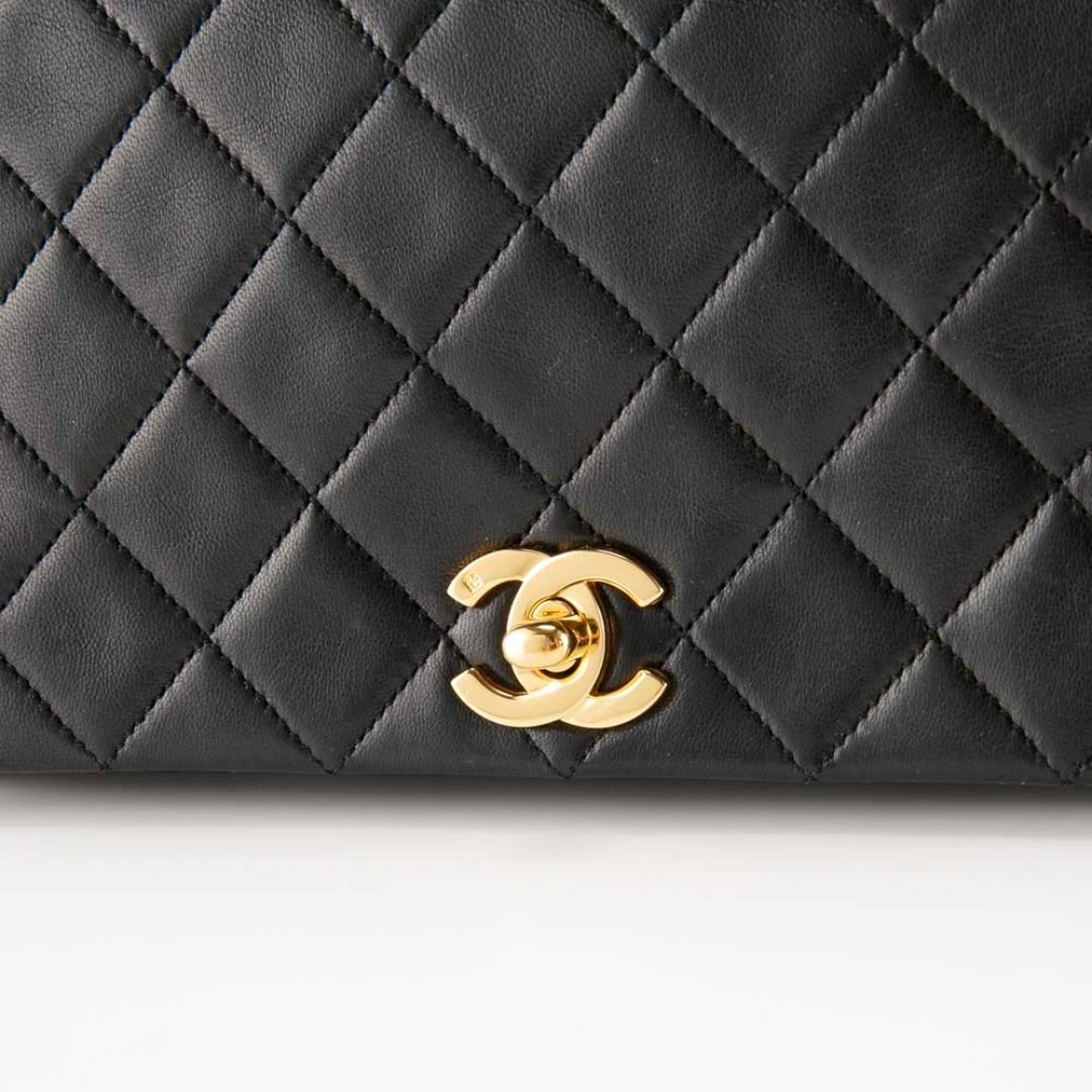 CHANEL(シャネル)のシャネル フルフラップマトラッセチェーンショルダーバッグ A02500 レディースのバッグ(ショルダーバッグ)の商品写真