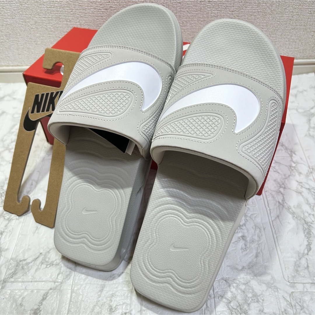 NIKE(ナイキ)の新品 未使用 NIKE AIRMAX CIRRO SLIDEライトアイアンオール メンズの靴/シューズ(サンダル)の商品写真