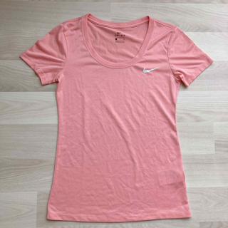 ナイキ(NIKE)のNIKE ナイキ　ドライフィット　 半袖Tシャツ　レディース　ピンク  S(ウェア)