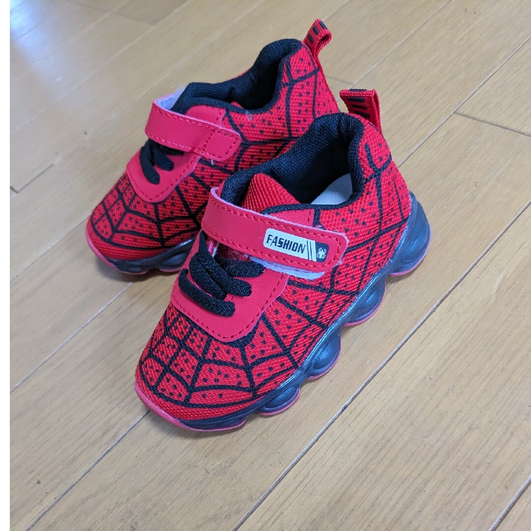 スパイダーマンスニーカー キッズ/ベビー/マタニティのベビー靴/シューズ(~14cm)(スニーカー)の商品写真