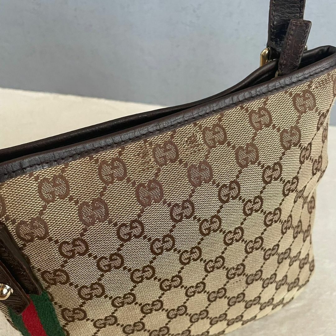 Gucci(グッチ)の【大人気】 グッチ ショルダー サコッシュ GG シェリーライン チャーム レディースのバッグ(ショルダーバッグ)の商品写真