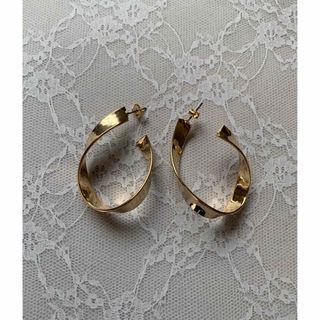 【在庫ラスト‼️】ゴールド　ピアス(ピアス)