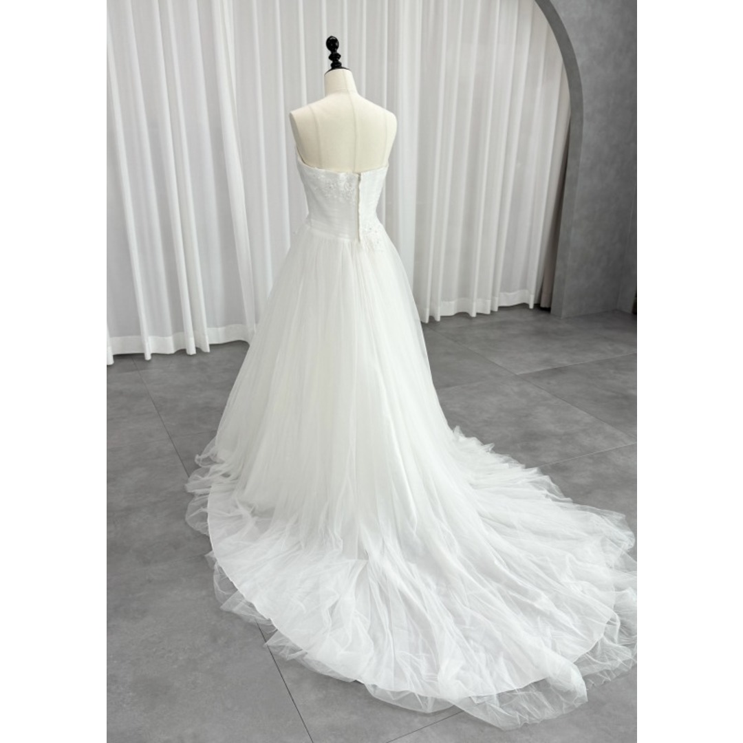 タカミブライダル TAKAMI BRIDAL Aライン ウェディングドレス ホワイト 白 ファーストオーナー チュール レディースのフォーマル/ドレス(ウェディングドレス)の商品写真