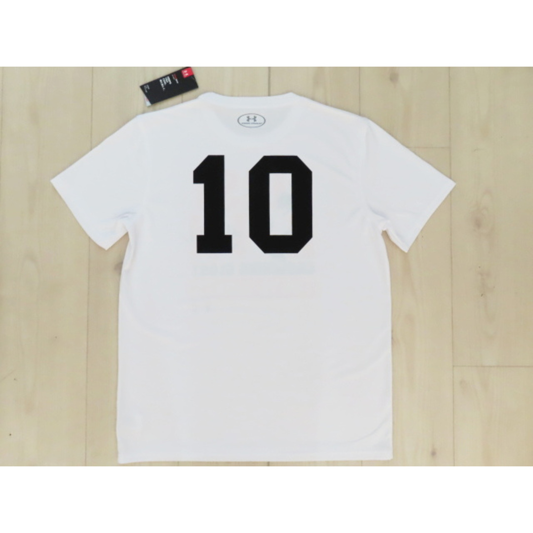 K05 読売ジャイアンツ 阿部慎之助×アンダーアーマー THE LAST RUN Tシャツ LG LOOSE ホワイト スポーツ/アウトドアの野球(応援グッズ)の商品写真