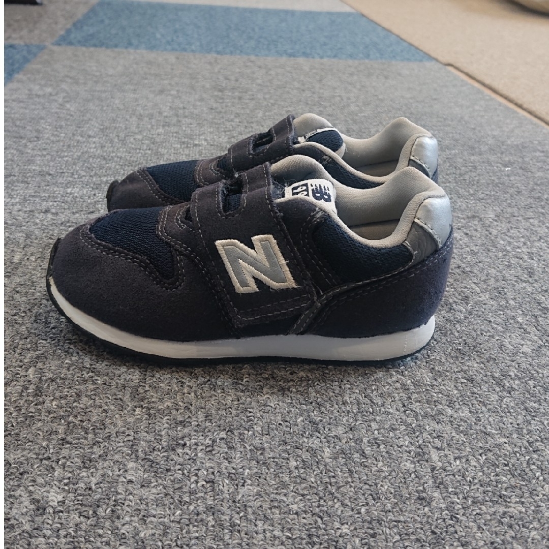 New Balance(ニューバランス)のニューバランススニーカー15.5cm キッズ/ベビー/マタニティのキッズ靴/シューズ(15cm~)(スニーカー)の商品写真