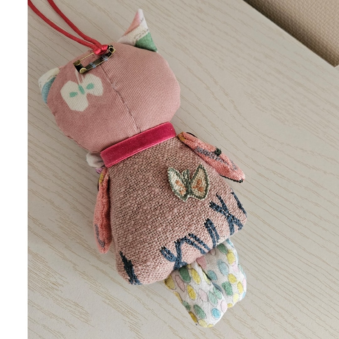 mina perhonen(ミナペルホネン)のミナペルホネン　ハンドメイド　ねこ エンタメ/ホビーのおもちゃ/ぬいぐるみ(ぬいぐるみ)の商品写真