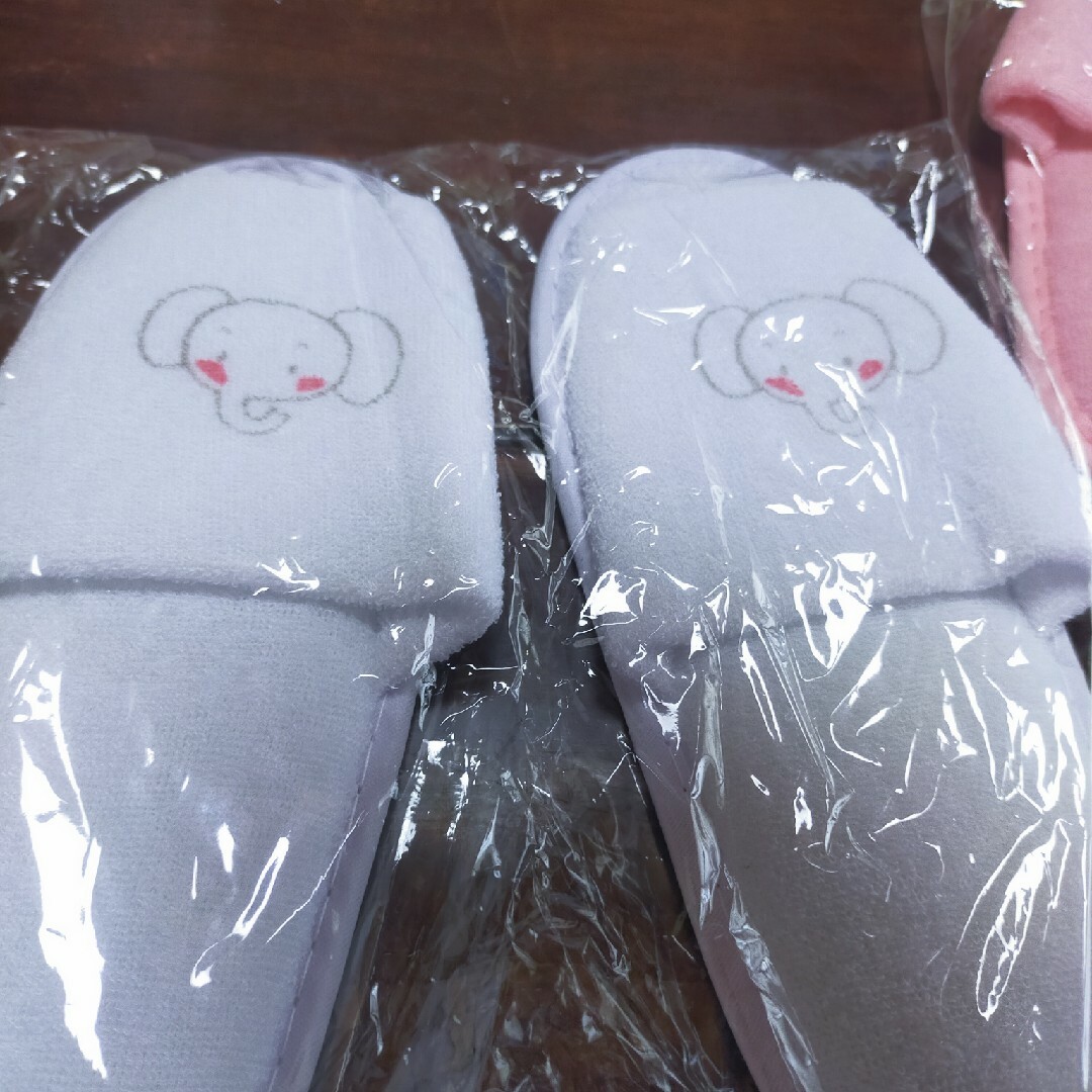 【未使用】子供用スリッパ　２点セット キッズ/ベビー/マタニティのキッズ靴/シューズ(15cm~)(スリッパ)の商品写真