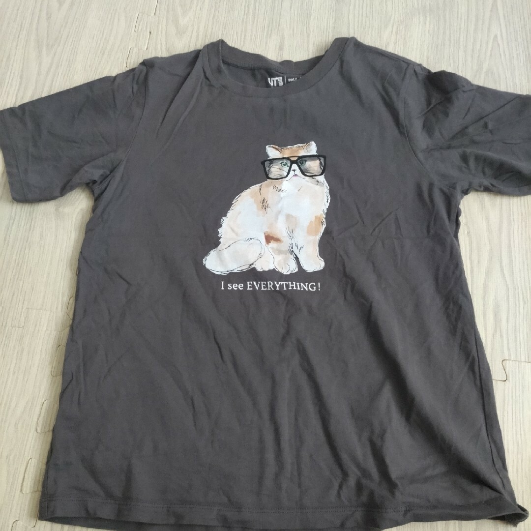 UNIQLO(ユニクロ)のUNIQLO　PAUL＆JOEコラボ　半袖Tシャツ　ダークグレー　コットン　猫 メンズのトップス(Tシャツ/カットソー(半袖/袖なし))の商品写真