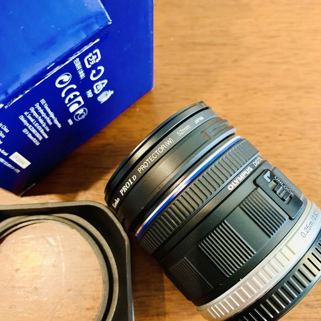 OLYMPUS(オリンパス)のOLYMPUS カメラ　E-P5 広角ズーム　レンズフィルター付き　セット スマホ/家電/カメラのカメラ(ミラーレス一眼)の商品写真