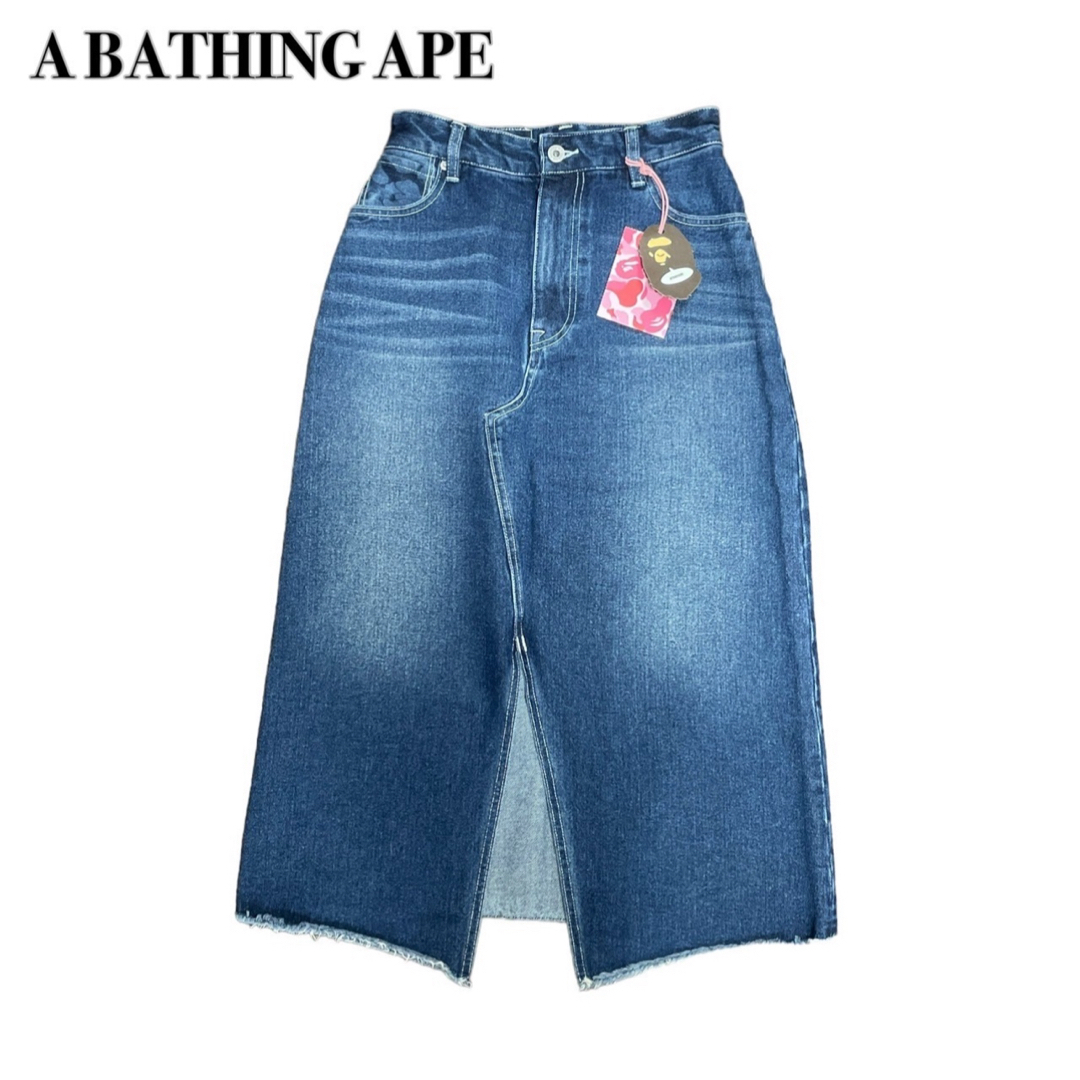 A BATHING APE(アベイシングエイプ)の未使用タグ付きA BATHING APE ロング マキシ丈 デニムスカート S レディースのスカート(ロングスカート)の商品写真