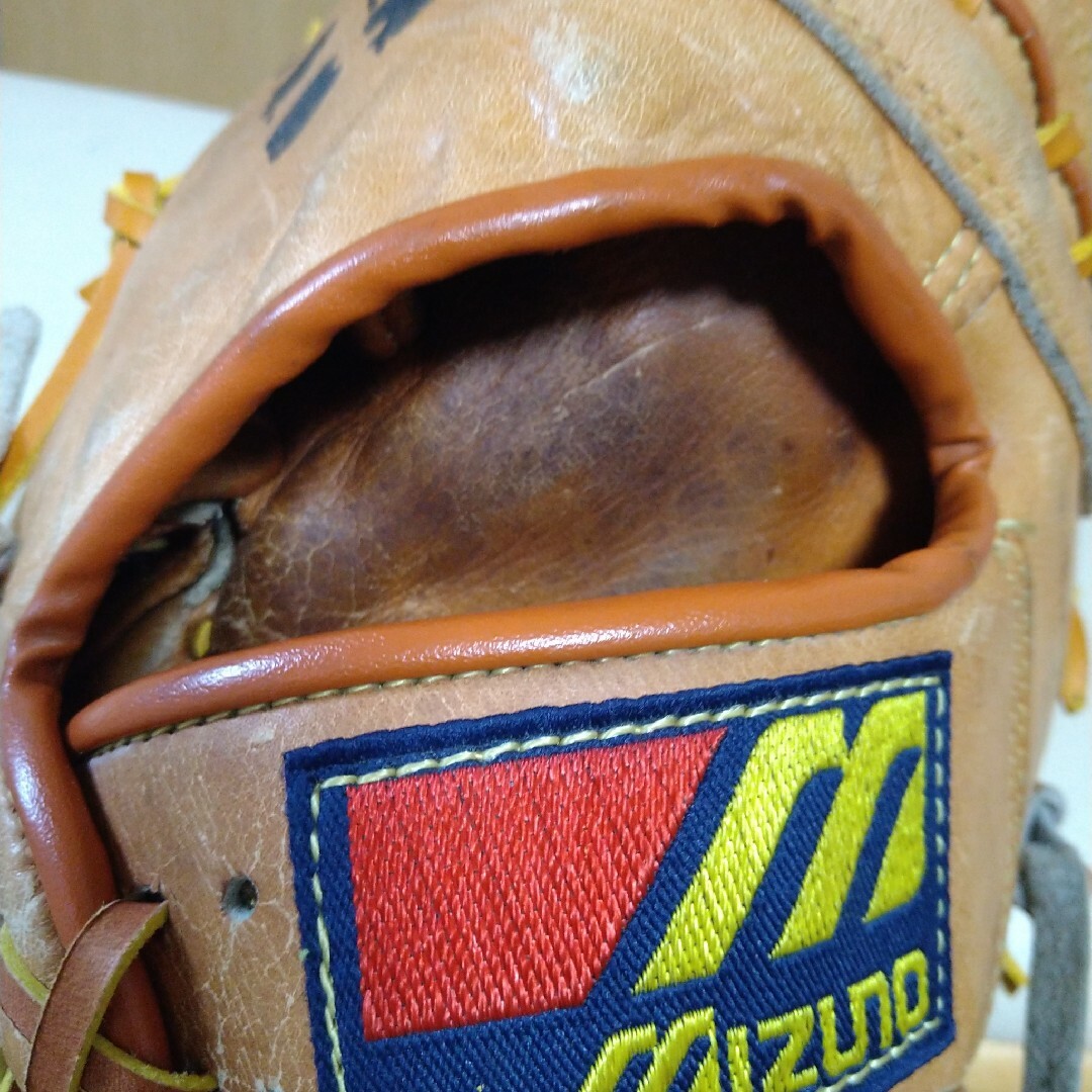 MIZUNO(ミズノ)のミズノ　旧ラベル　マウンドスター　一般軟式用ファーストミット スポーツ/アウトドアの野球(グローブ)の商品写真