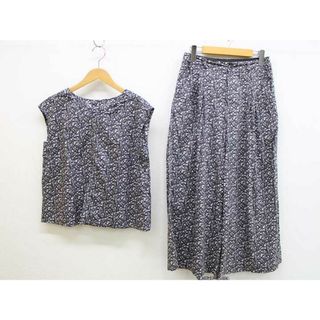 ヒューマンウーマン(HUMAN WOMAN)の【夏物 新入荷】‡HUMAN WOMAN/ヒューマンウーマン‡リバティプリントVネックプルオーバーセットアップワイドパンツ/ノースリーブ/七分丈 グレー系 レディース M【中古】夏 524042(その他)