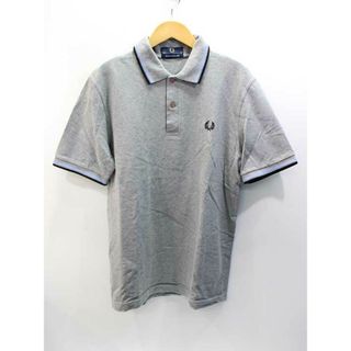 フレッドペリー(FRED PERRY)の【夏物 新入荷】‡FRED PERRY/フレッドペリー‡ロゴ刺繍ポロシャツ/半袖  ライトグレー メンズ 40【中古】夏春 924042(ポロシャツ)