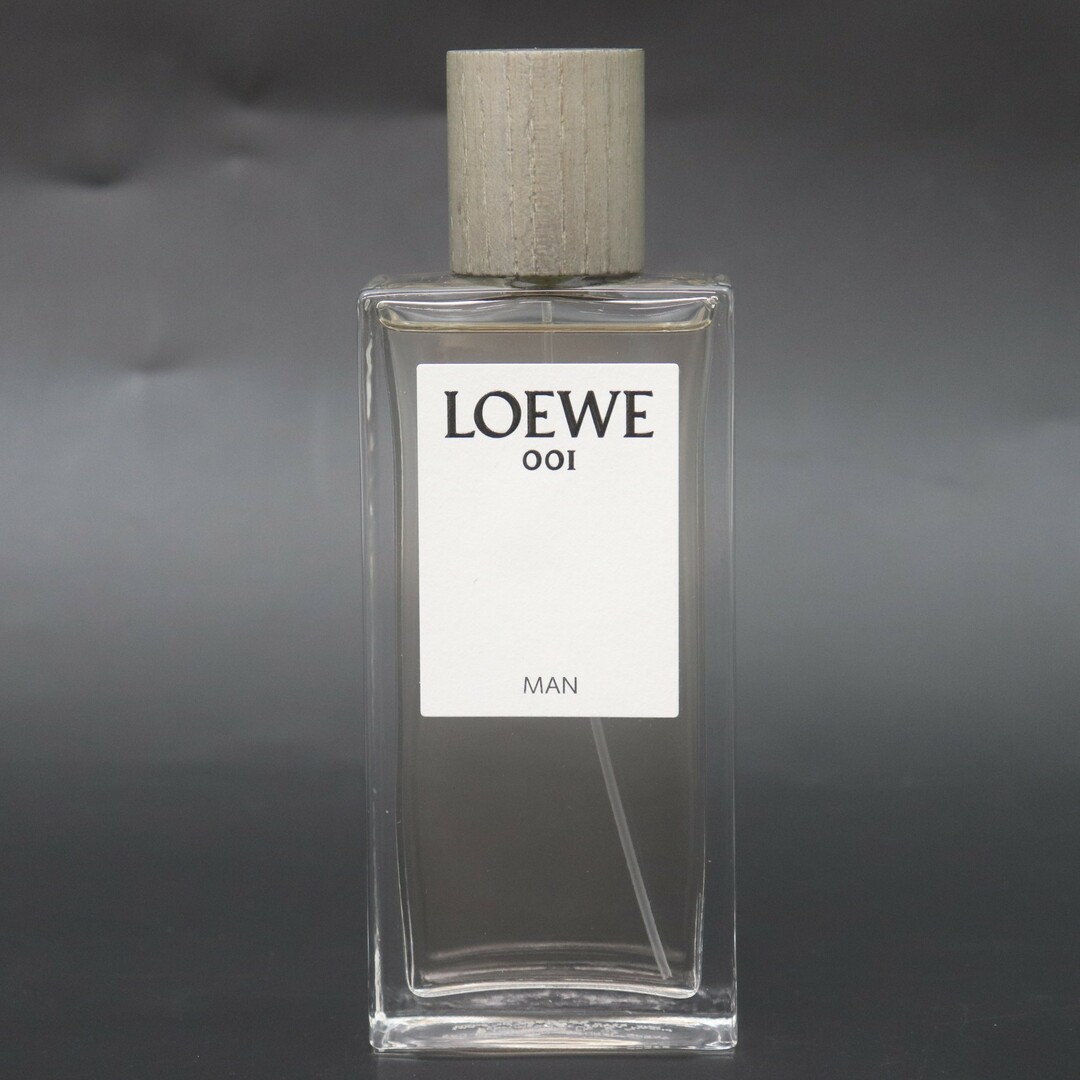 LOEWE(ロエベ)のITFMDEV7U2DZ 美品 LOEWE 001 MAN ロエベ マン メンズ オードゥ パルファム 香水 100ml 使用数回程度 残量9割以上 コスメ/美容の香水(香水(男性用))の商品写真