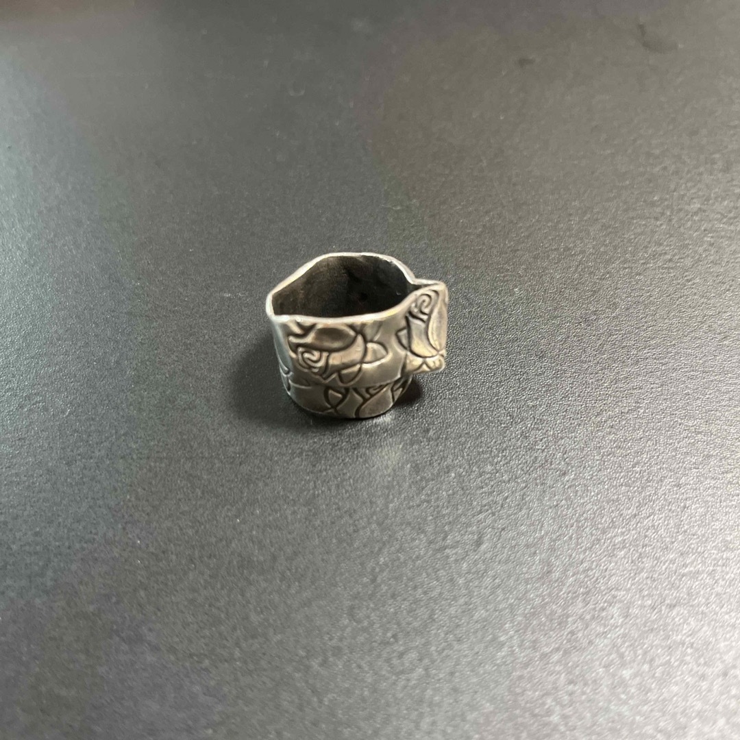 バラ　シルバー　リング　指輪　11号 メンズのアクセサリー(リング(指輪))の商品写真